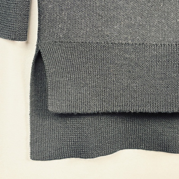 J Crew Womens Merino Wool Cardigan Sweater Sz M Breathable Minimalist Capsule - Picture 3 of 10